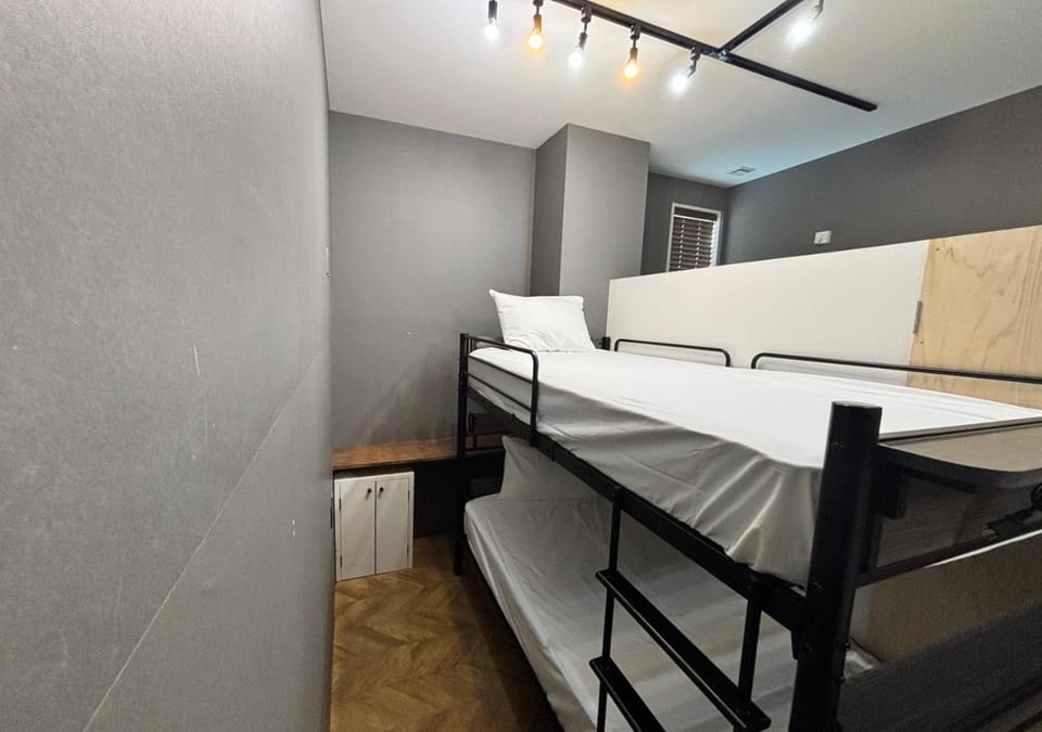 bunk bed