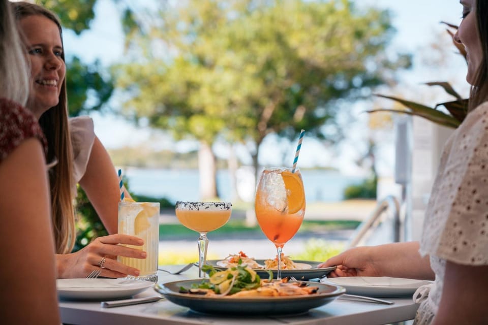 Noosa Family Resort with 3 Pools Apartment in Noosaville