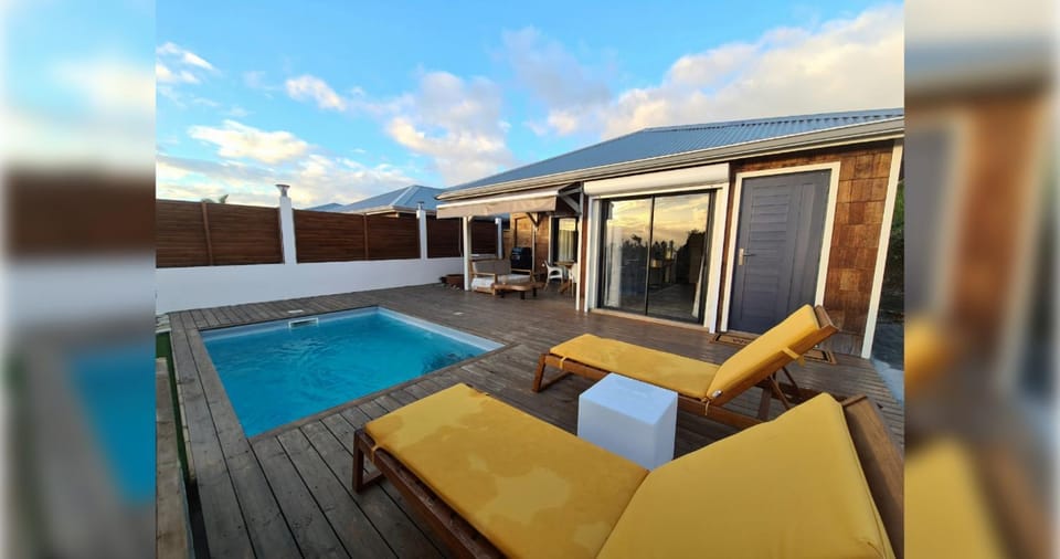 Patio, View (from property/room), Pool view, Swimming pool, sunbed
