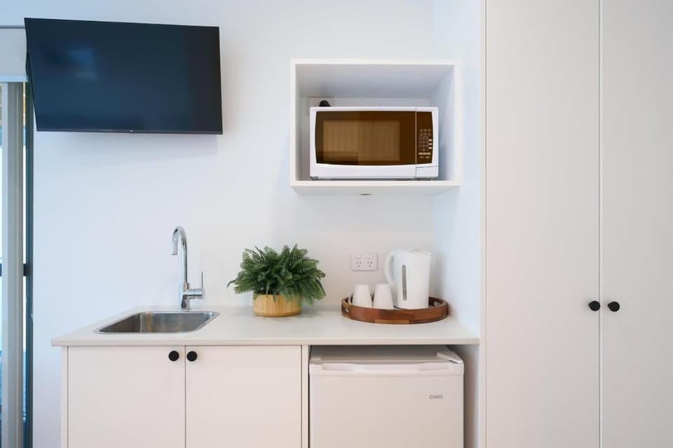 TV and multimedia, Kitchen or kitchenette