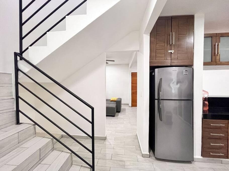 Kitchen or kitchenette, oven