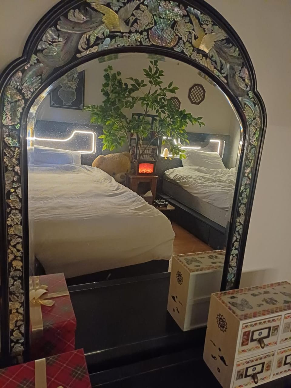 two minutes subway Cozy and Cool HousePoP Netflix game best inpra Apartment in Seoul