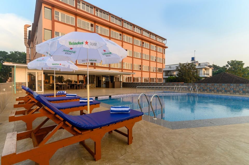 Pool view, Swimming pool