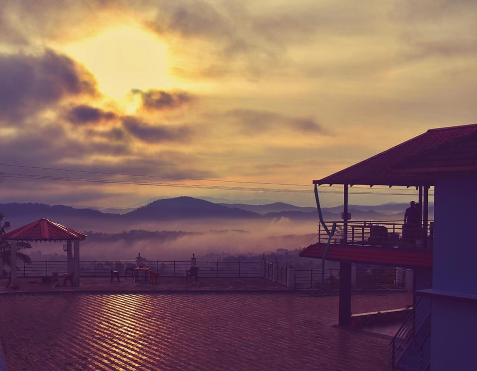 Serene valley koppa hilltop homestay Hostel in Karnataka