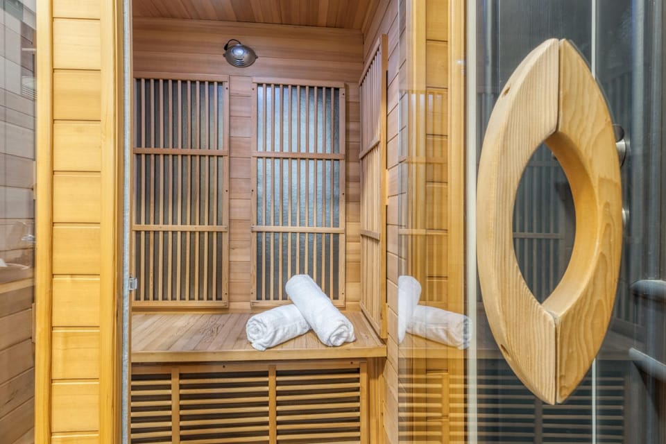 Sauna, Bathroom, towels