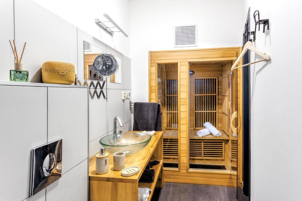 Sauna, Bathroom, towels