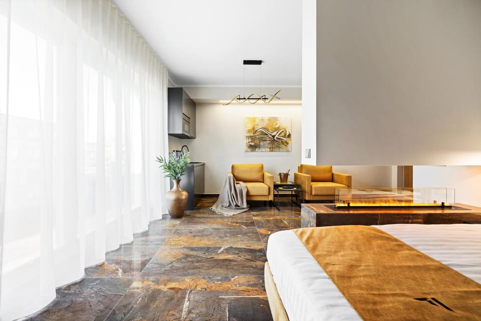 Bed, Living room