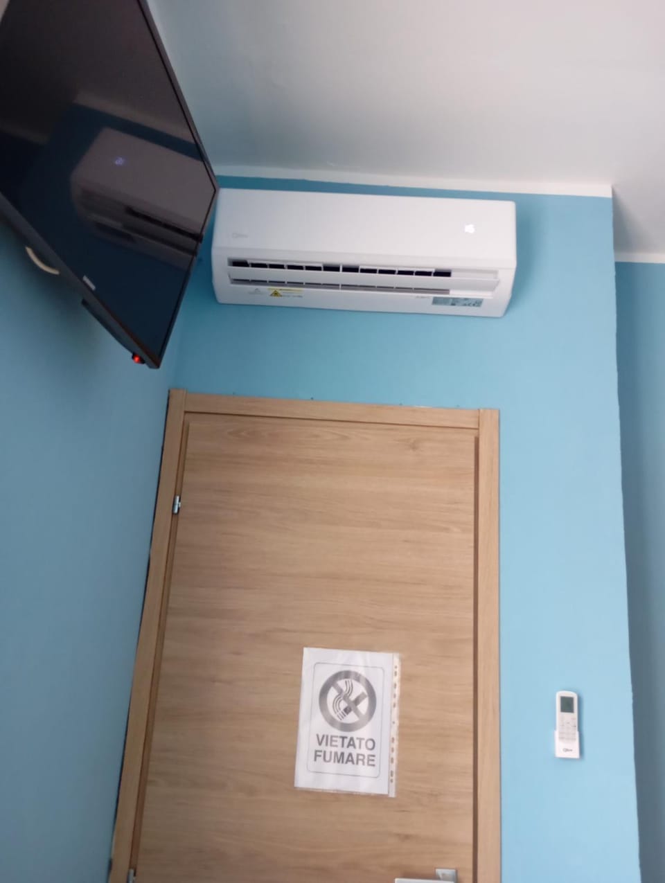 TV and multimedia, internet, wardrobe, air conditioner