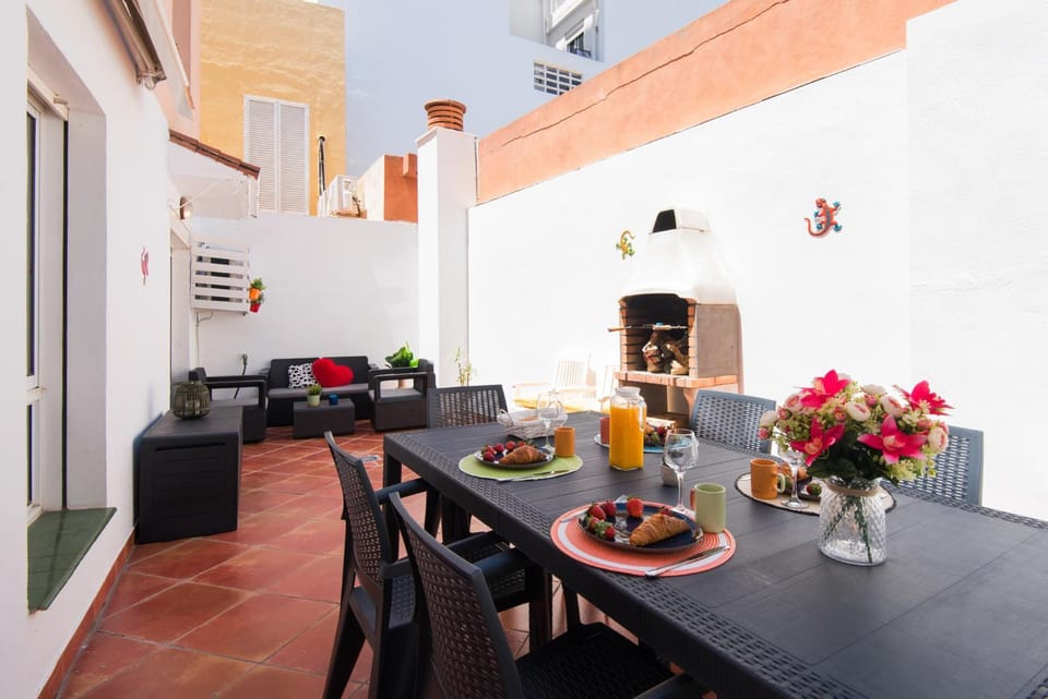 BBQ facilities, Balcony/Terrace, Dining area