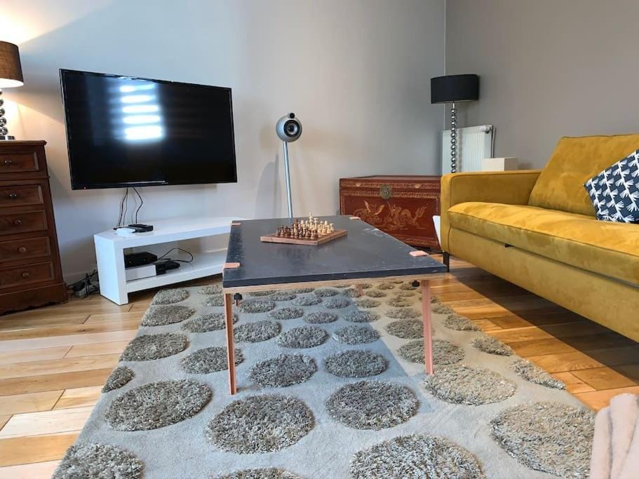 TV and multimedia, Living room, Seating area