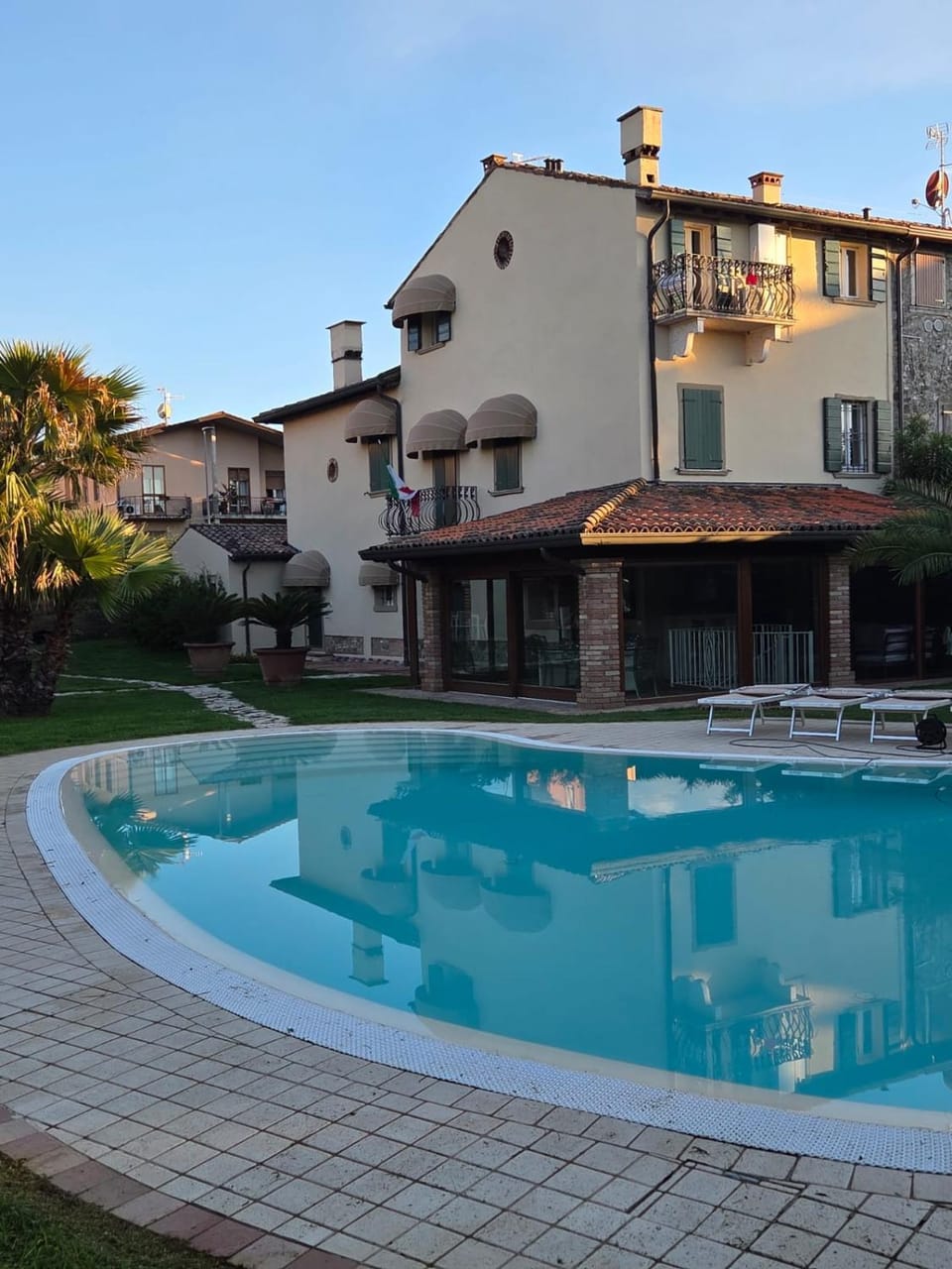 Swimming pool