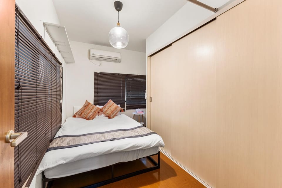 Tokyo Shinjuku Group Stay-Up to 16 Guests ISJ36 Apartment in Shinjuku