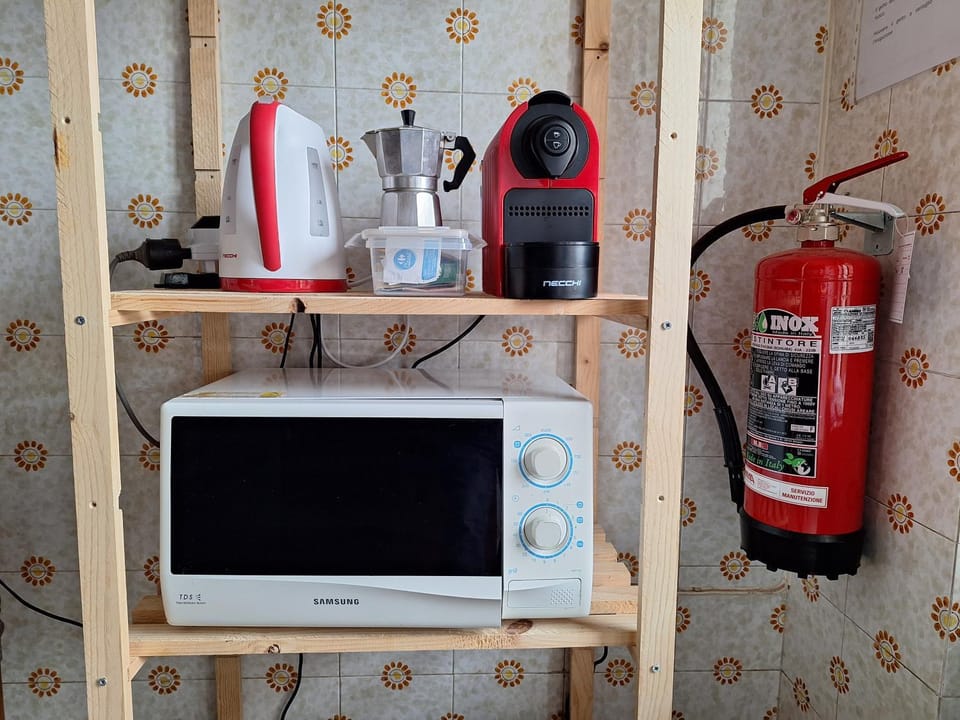 Coffee/tea facilities
