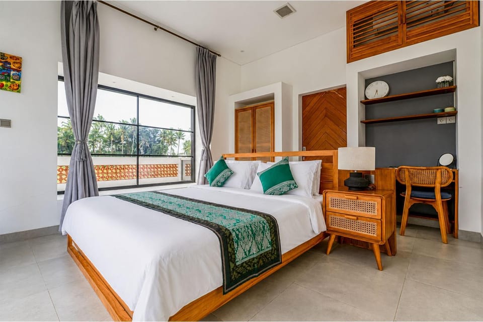 Bed, Photo of the whole room, Bedroom, wardrobe, air conditioner
