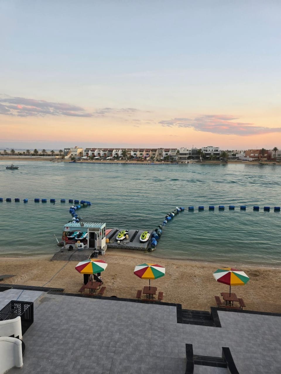 شاليهات رستكه للعائلات البردايس شاطي رملي Apartment in Saudi Arabia