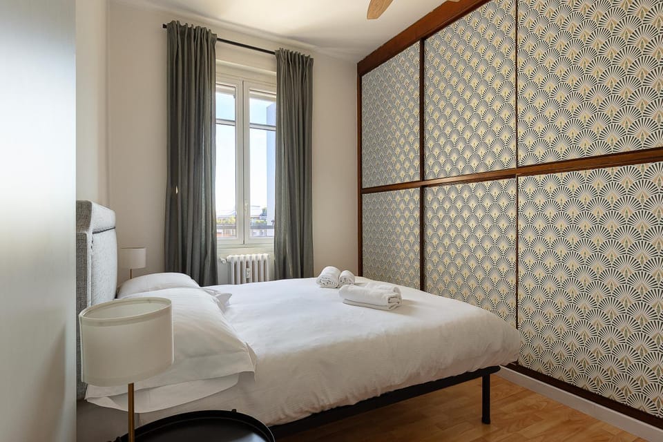 Bedroom, wardrobe