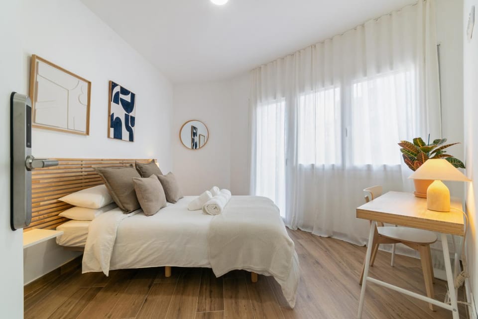 Bed, Balcony/Terrace, Photo of the whole room, Bedroom