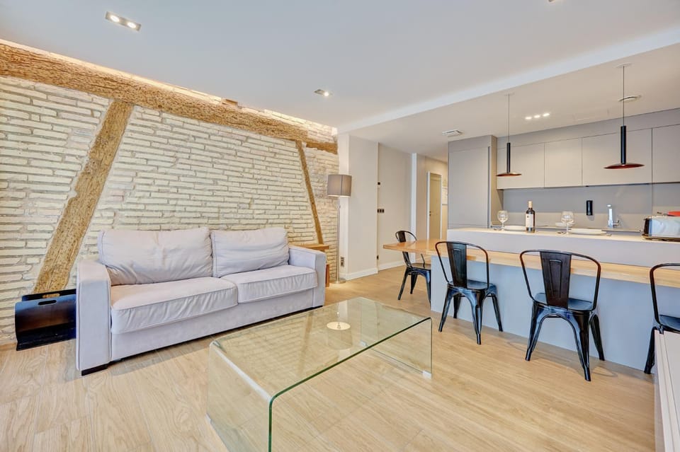 Kitchen or kitchenette, Living room, Dining area