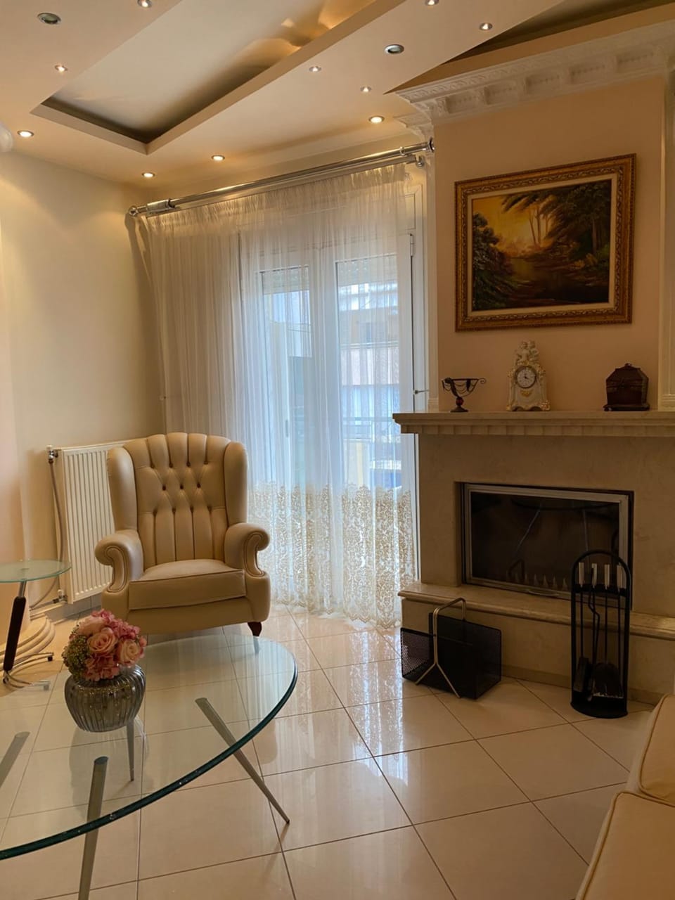 Living room, Seating area