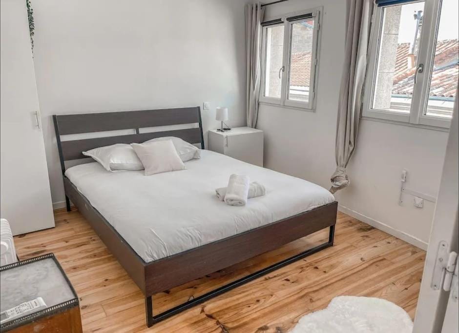 Bed, Bedroom