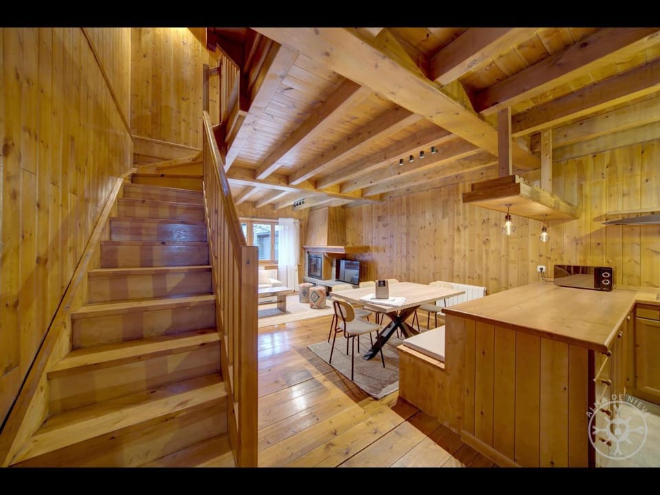 CASA TORDA de Alma de Nieve House in Catalonia