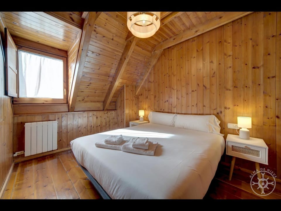CASA TORDA de Alma de Nieve House in Catalonia