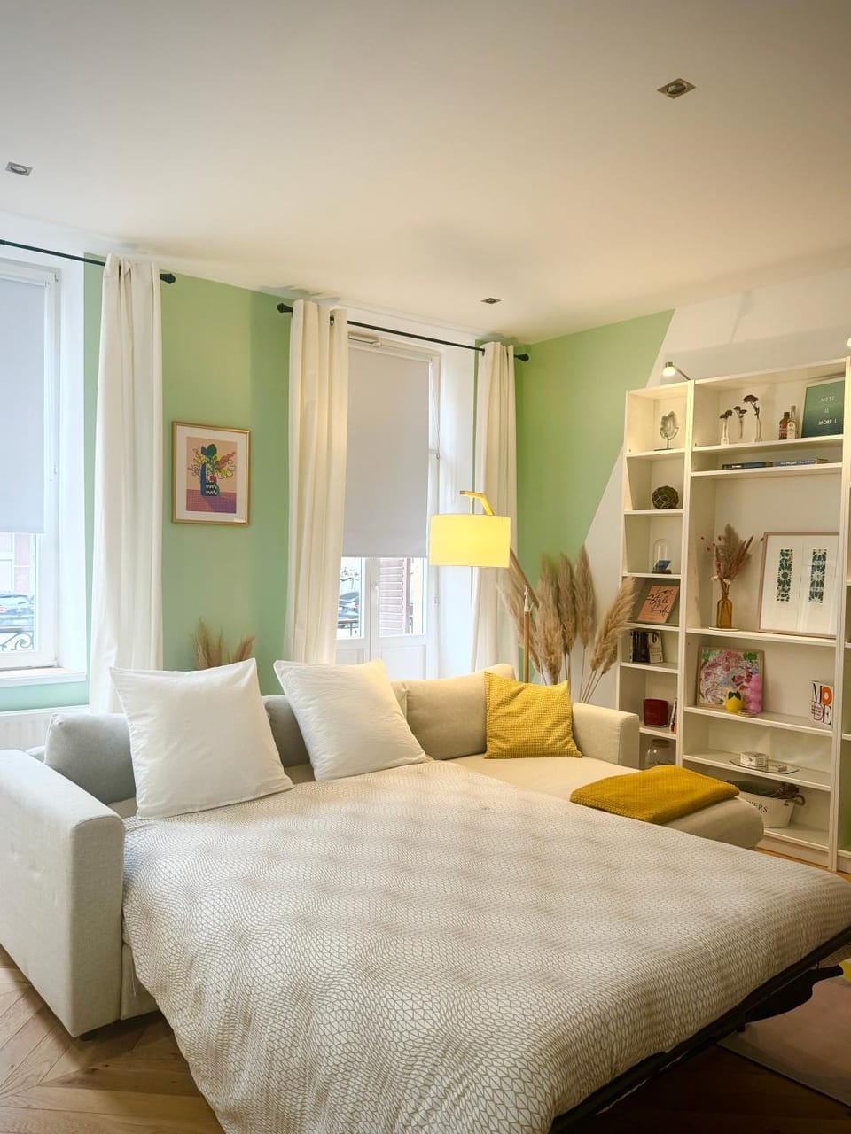 Night, Living room