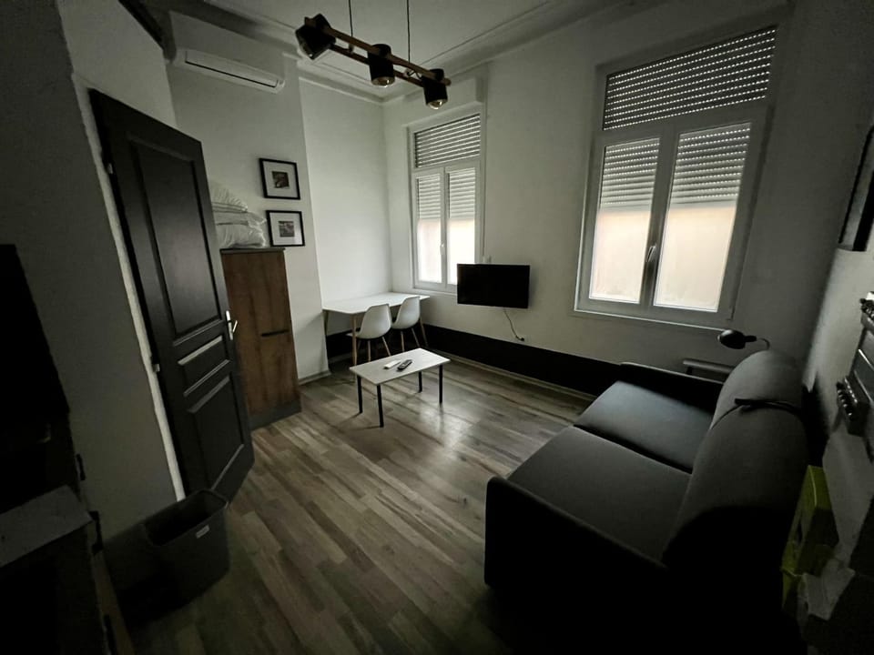 Communal lounge/ TV room, Living room