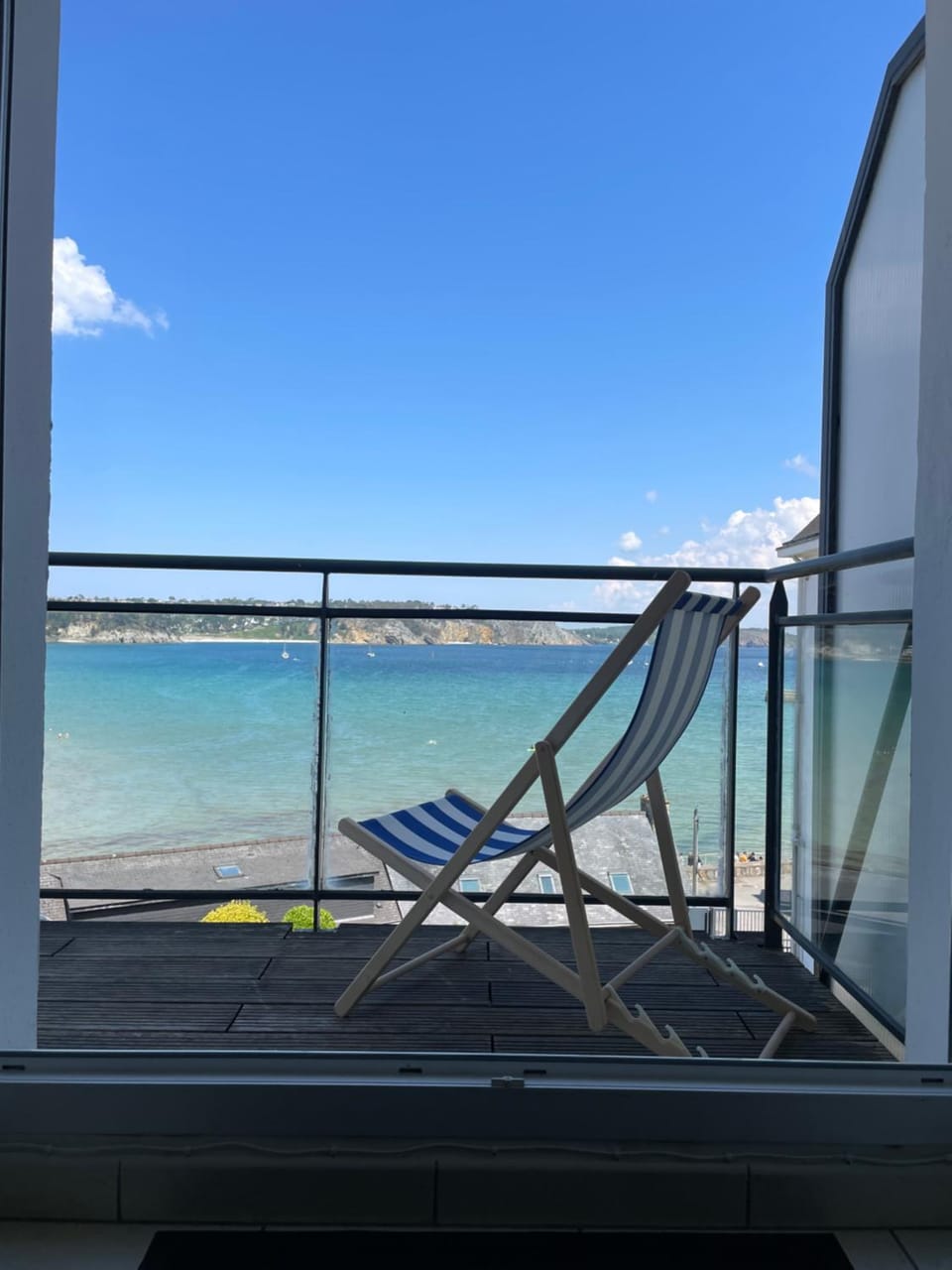 Natural landscape, View (from property/room), Balcony/Terrace, Beach, Sea view, sunbed