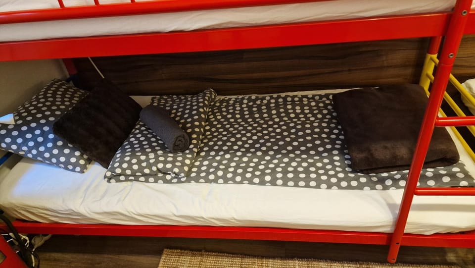 bunk bed