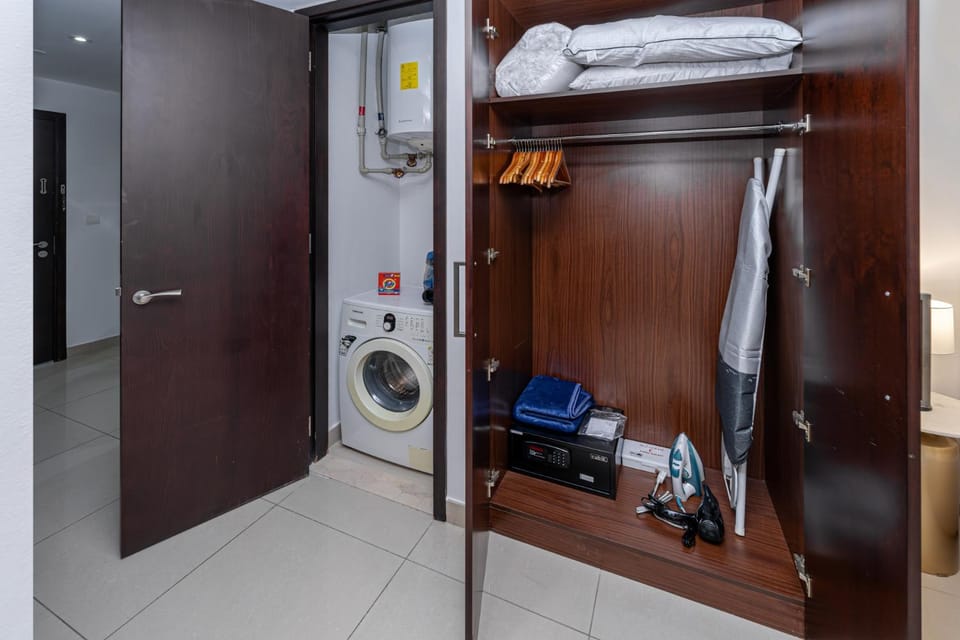 wardrobe, washing machine