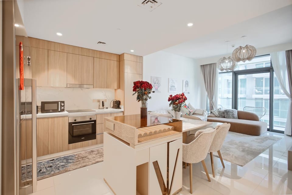 Emaar Beachfront Luxe Retreat Apartment in Dubai