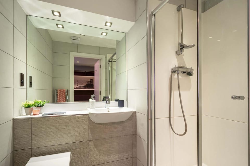 Shower, Bathroom