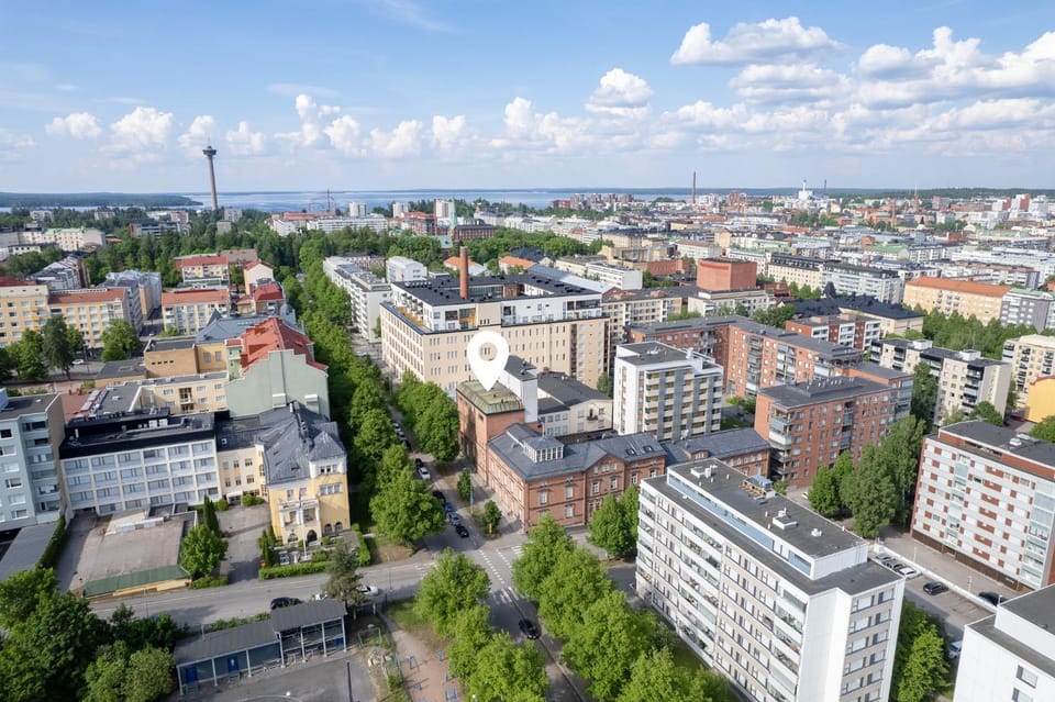 Property building, Day, Neighbourhood, Bird's eye view, City view, Location