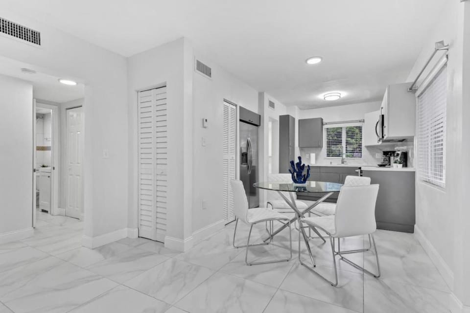 Celeste House Enjoy Caribbean 2 BR APT Apartment in Miami