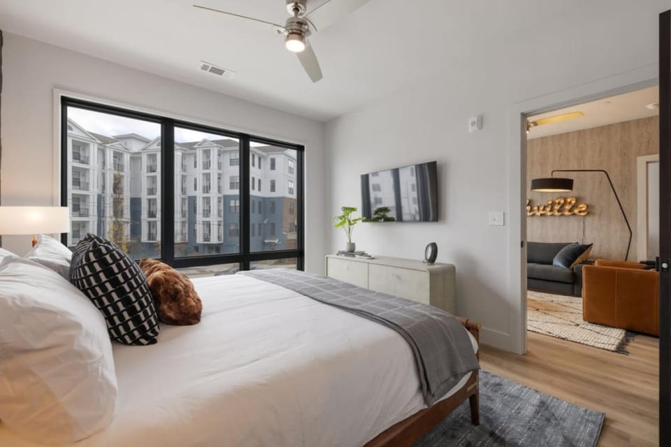 Bed, Bedroom