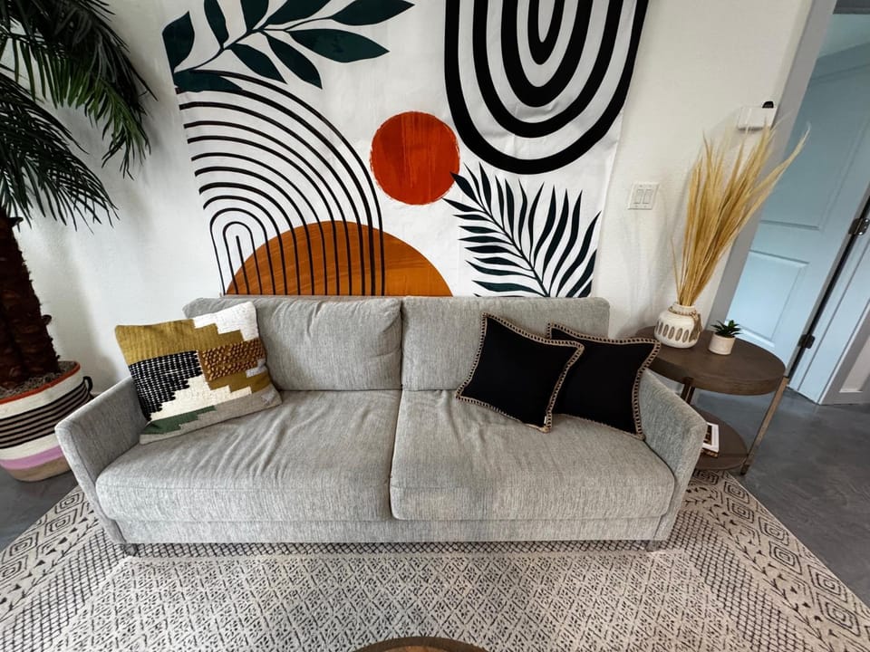Elizabeth Manor in Downtown Huntsville Apartment in Huntsville