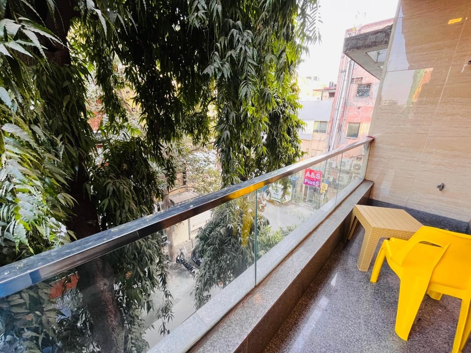 Garden, View (from property/room), Balcony/Terrace, Living room, Seating area, Garden view