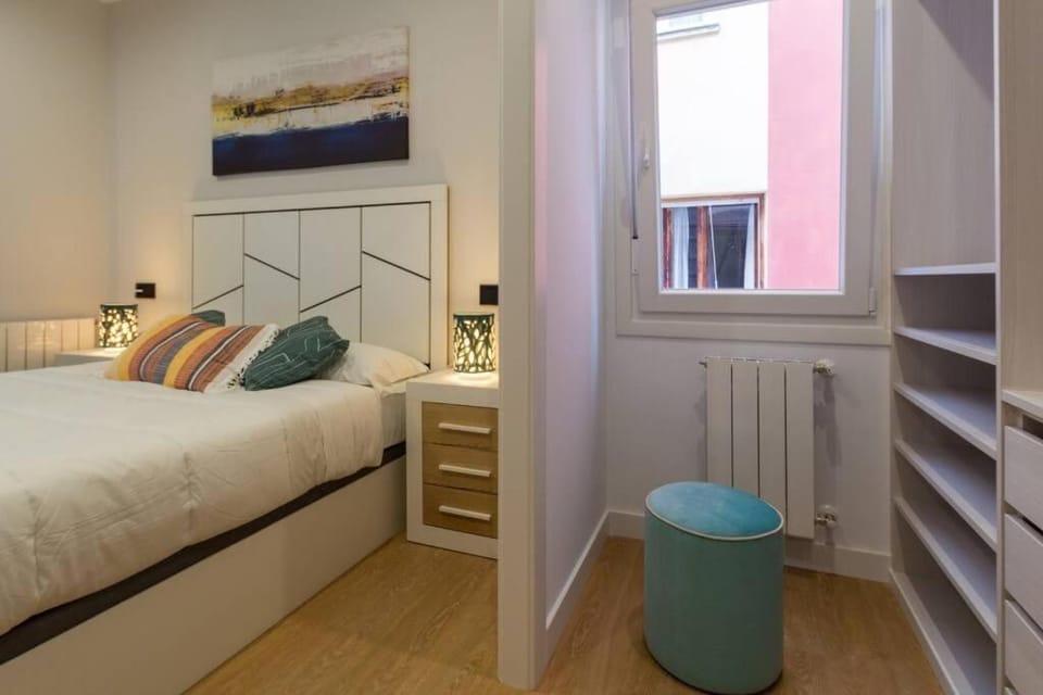 Bed, Bedroom, wardrobe