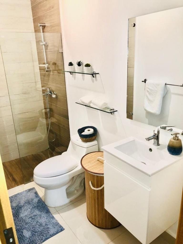 Hermoso Apartamento cerca de la playa, Restaurantes, Supermercados, Restaurantes, Aeropuertos, parqueo gratis Apartment in Boca Chica