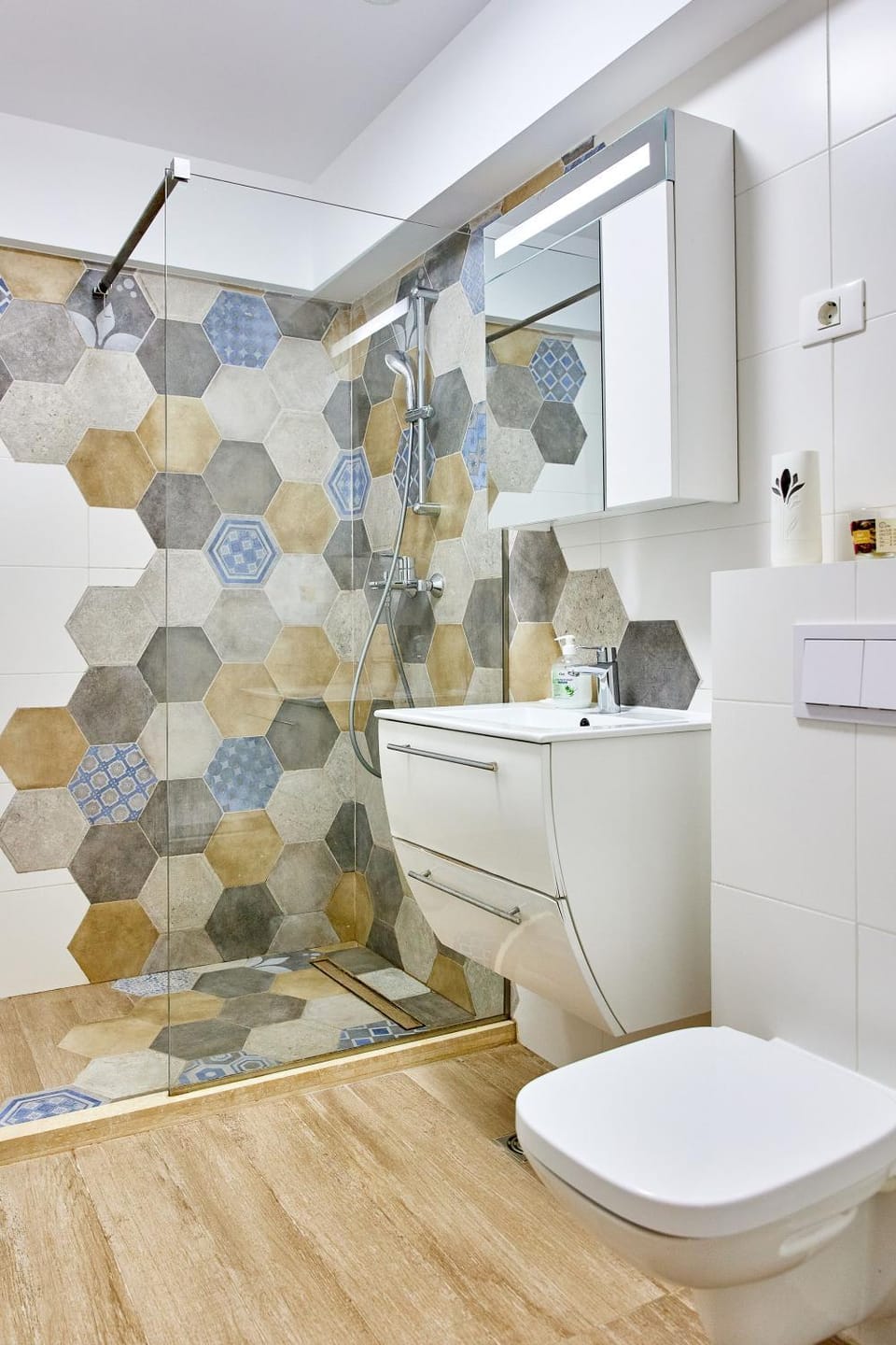 Shower, Toilet, Bathroom