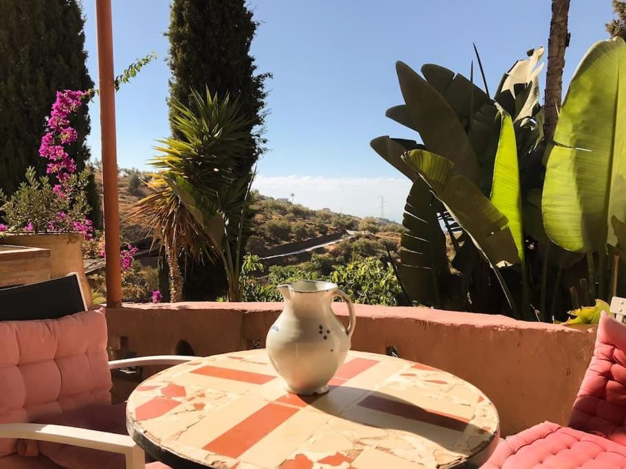 Little Paradise in Fuente Conejo Villa in Axarquía