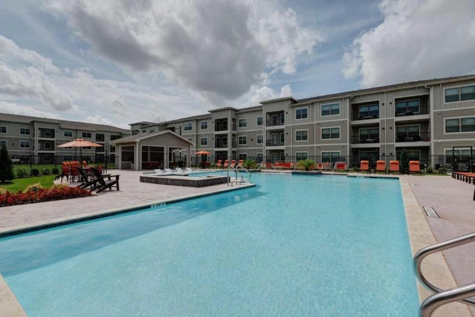 C Creek 7206 I New Construction 1Bd Apt I Gated Apartment in Houston