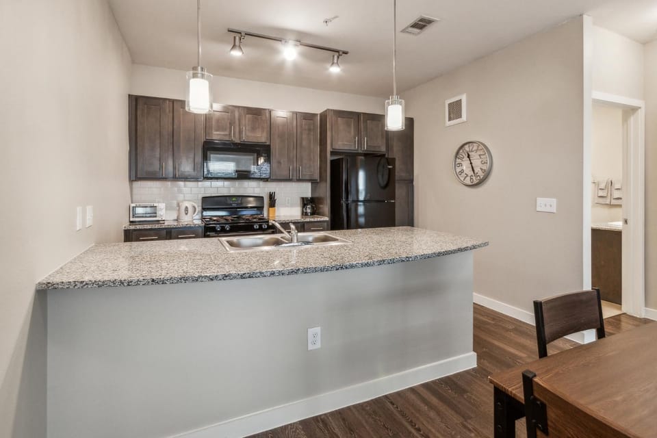C Creek 7309 I New Construction 1Bd Apt I Gated Apartment in Houston