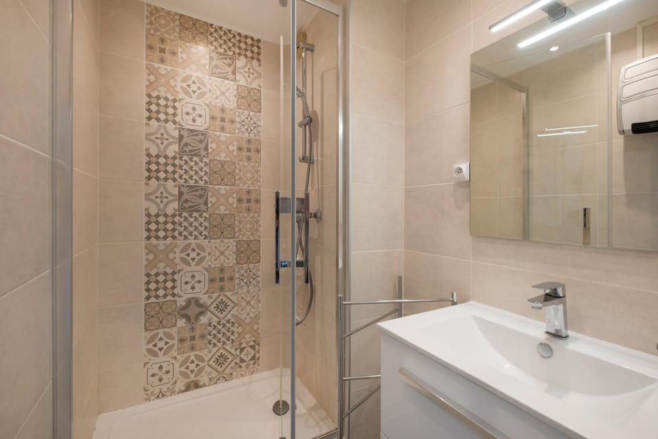 AS25421-P2 à 2 pas de la plage avec parking privé Apartment in Le Grau-du-Roi
