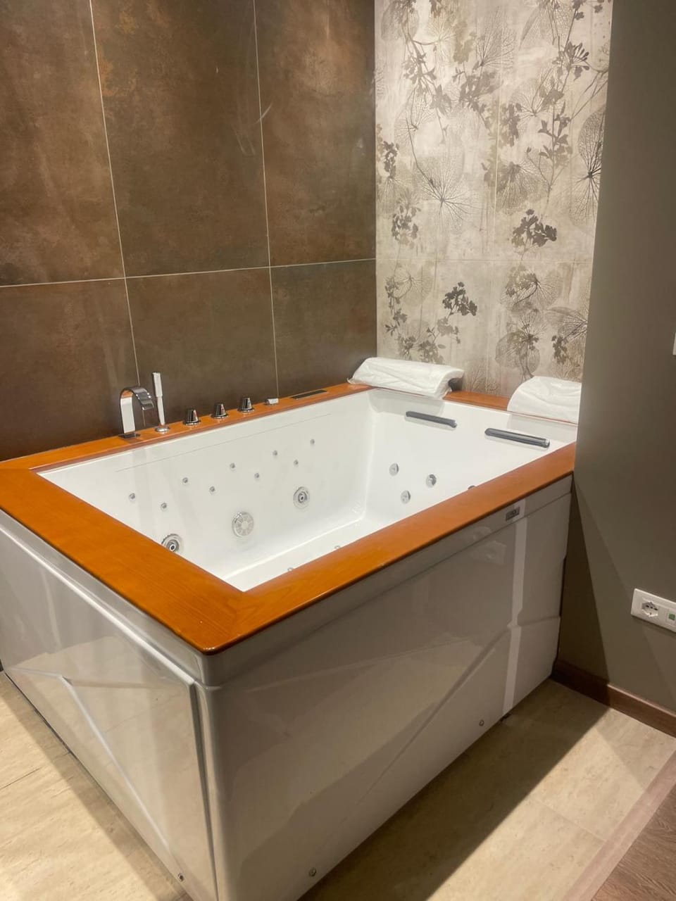 Bathroom, Bath