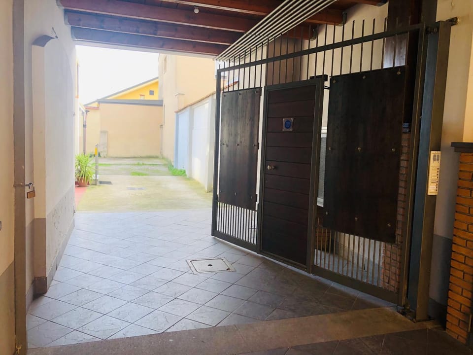 SKY Apartment Milano Bed and Breakfast in Rho