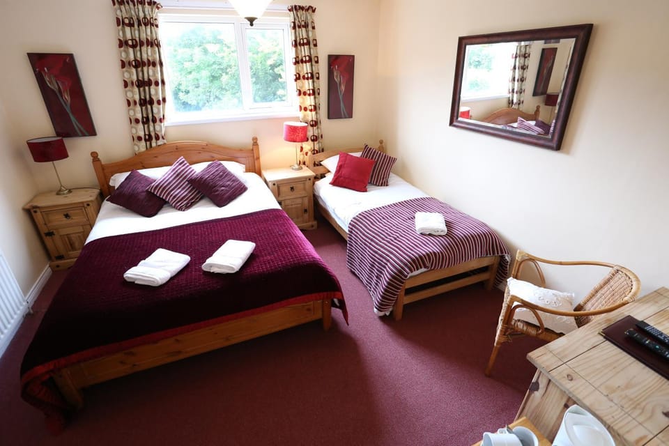An Caislean Corratavey Guest House Bed and Breakfast in Ballycastle
