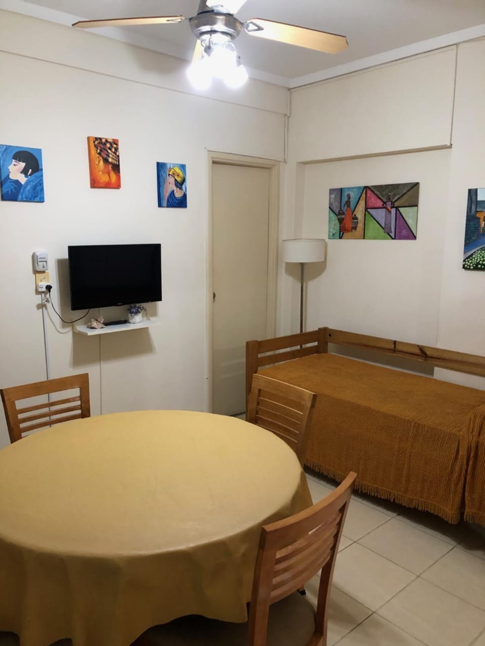TV and multimedia, Dining area