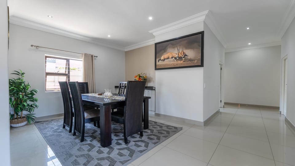Dining area, Dinner